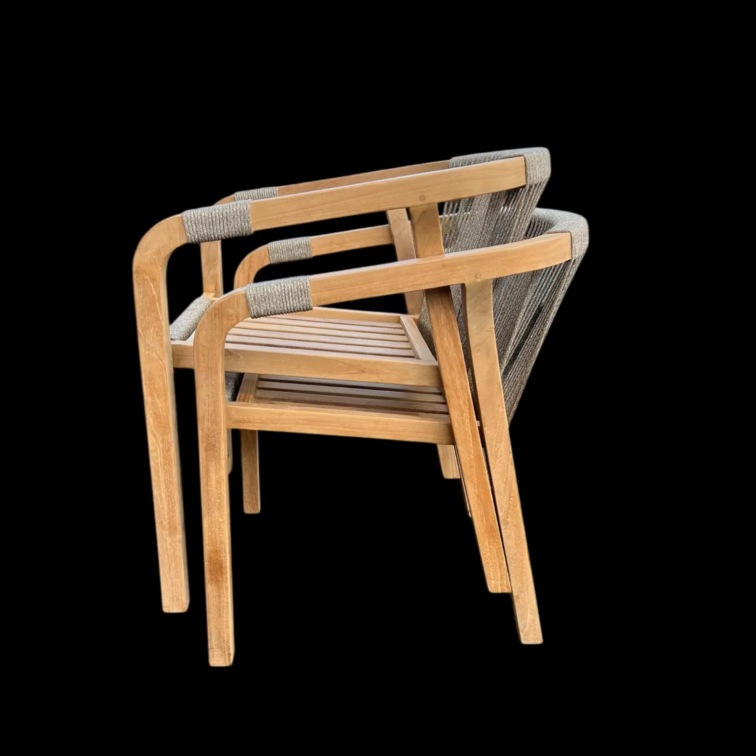 Nara, fauteuil de repas en teck massif à accoudoirs courbes, coussins greige gris clair